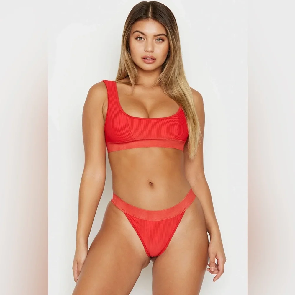 NWT Frankie's Bikinis Drew Bikini Top in Red